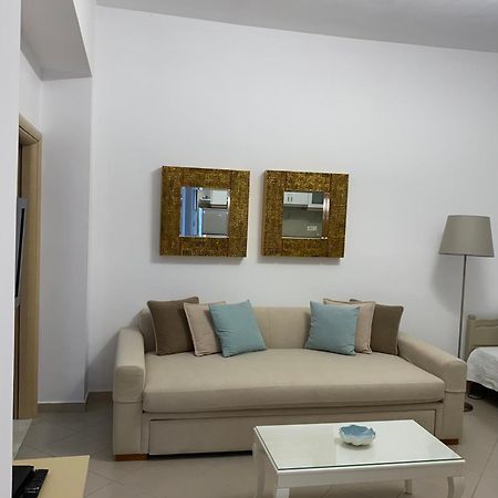 Lr Apartments Sarandë Exterior foto