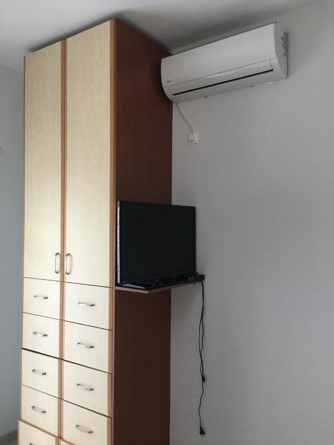Lr Apartments Sarandë Exterior foto