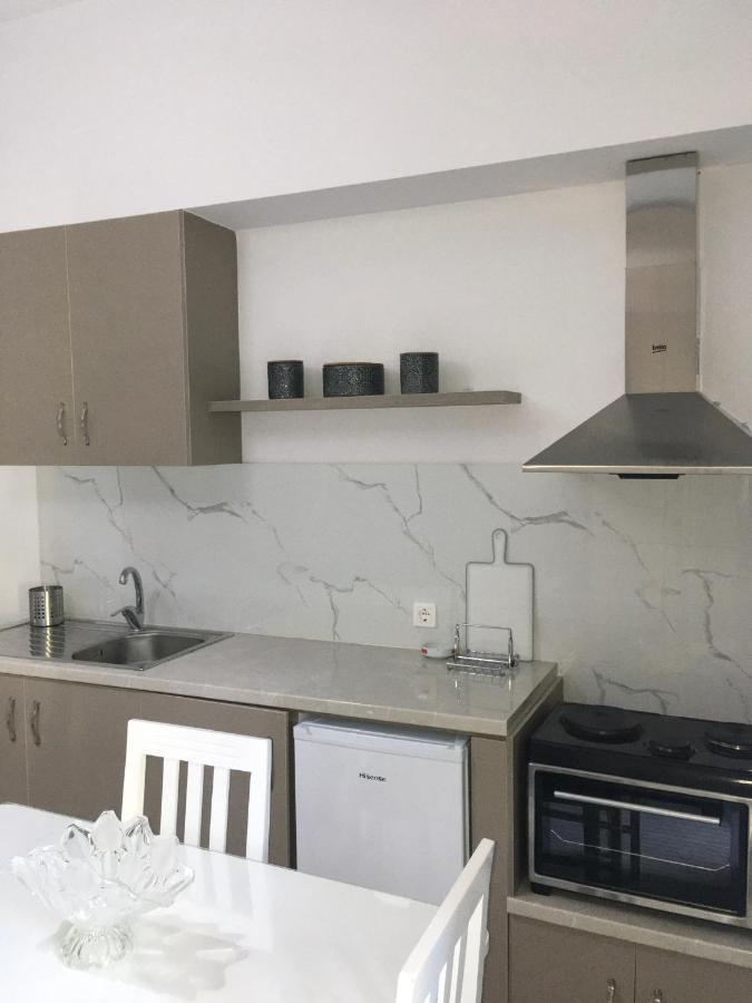 Lr Apartments Sarandë Exterior foto