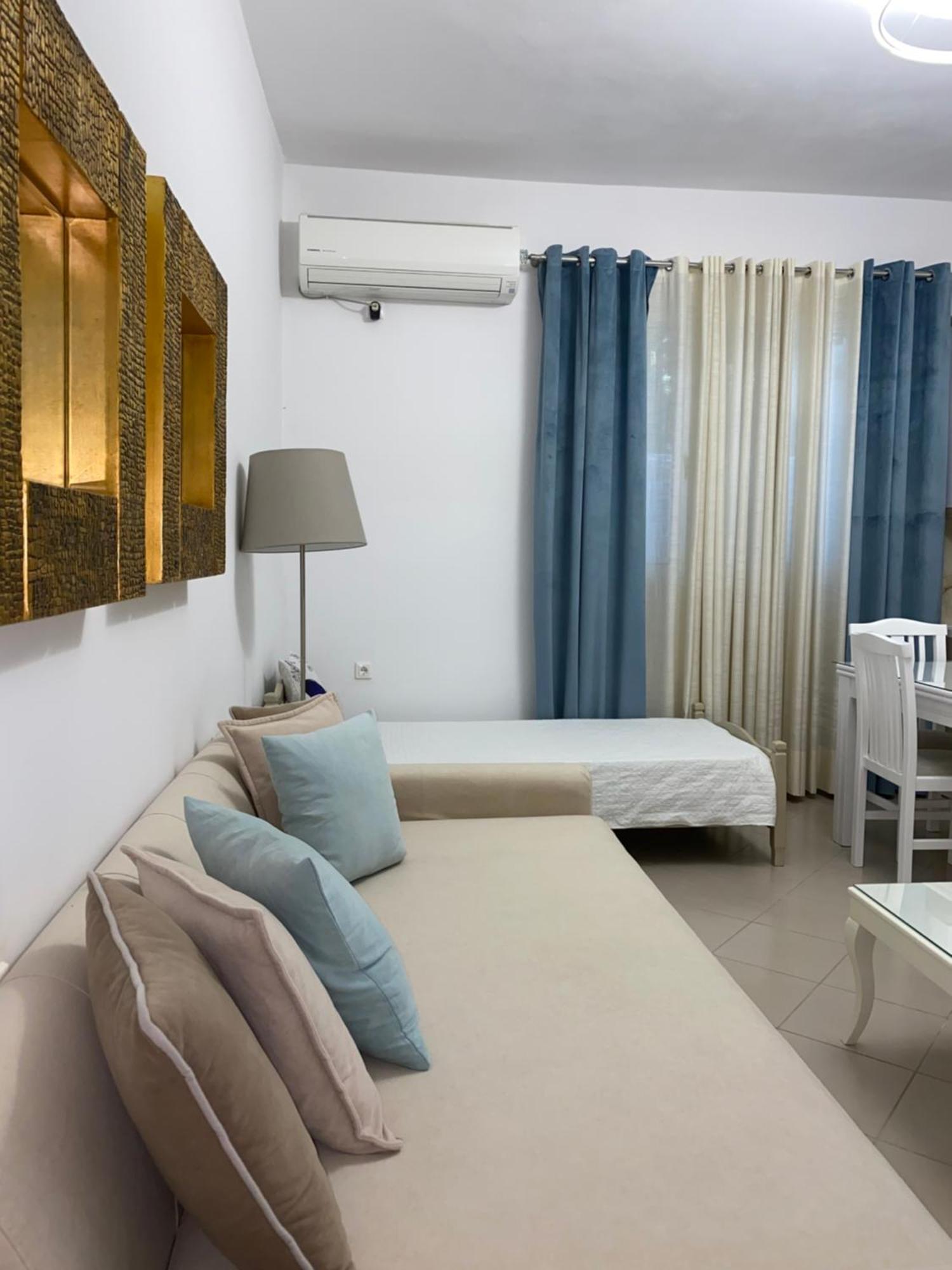 Lr Apartments Sarandë Exterior foto